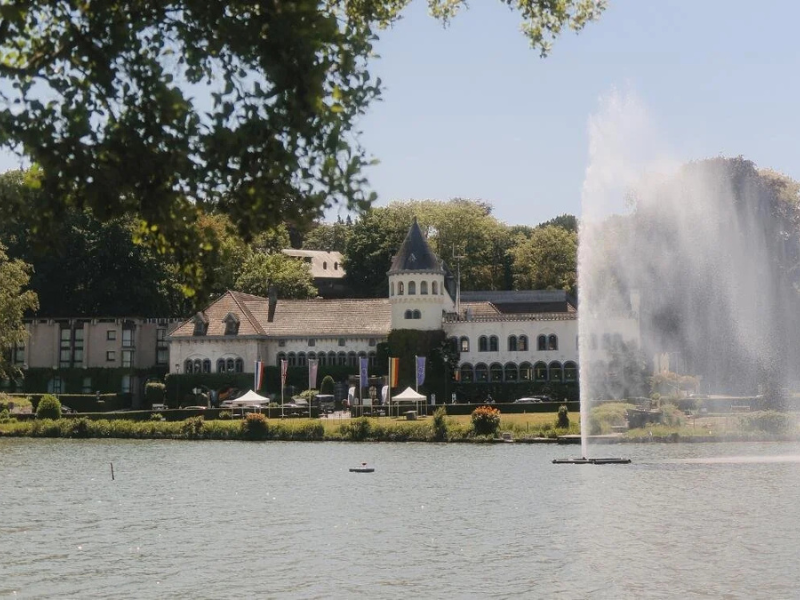 Martin's Château du Lac — hébergement 5 étoiles à Genval