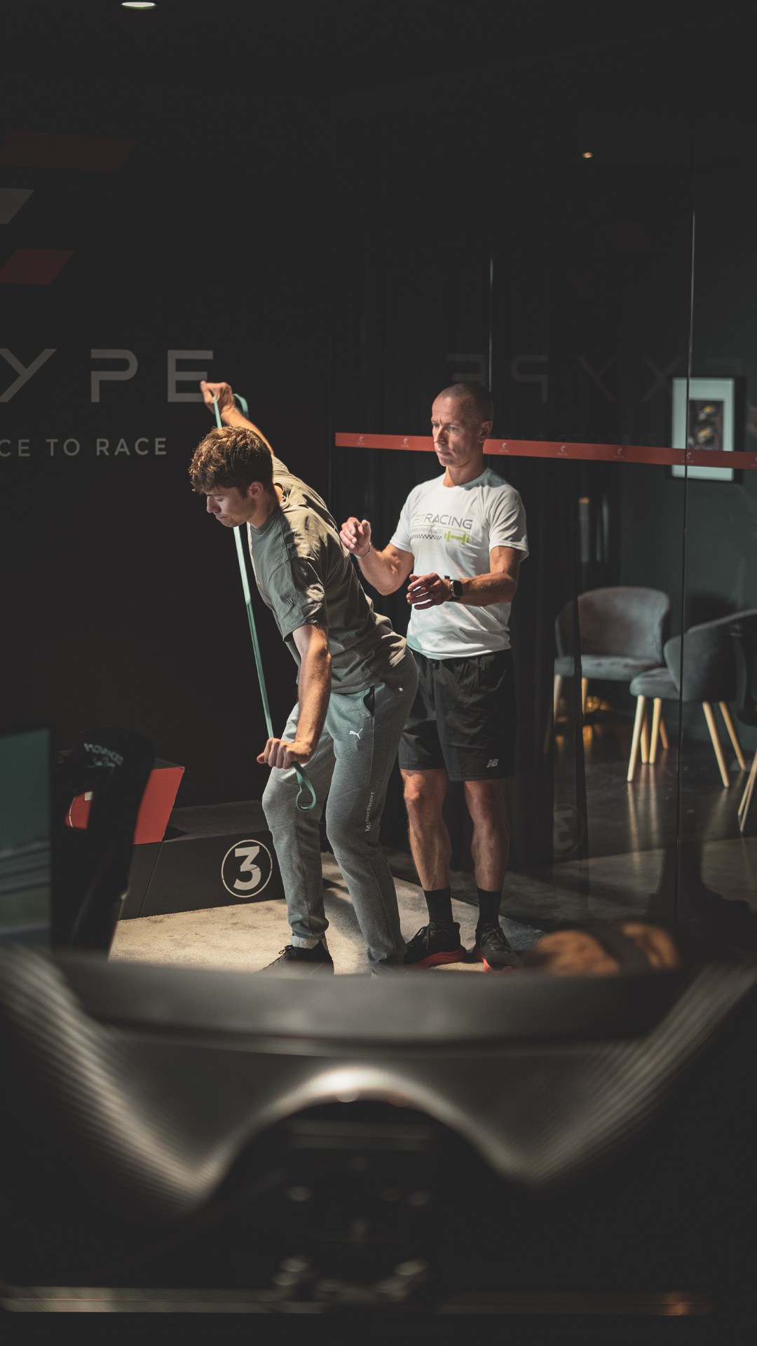 Entraînement physique avec coach au Bootcamp Fit Racing Performance